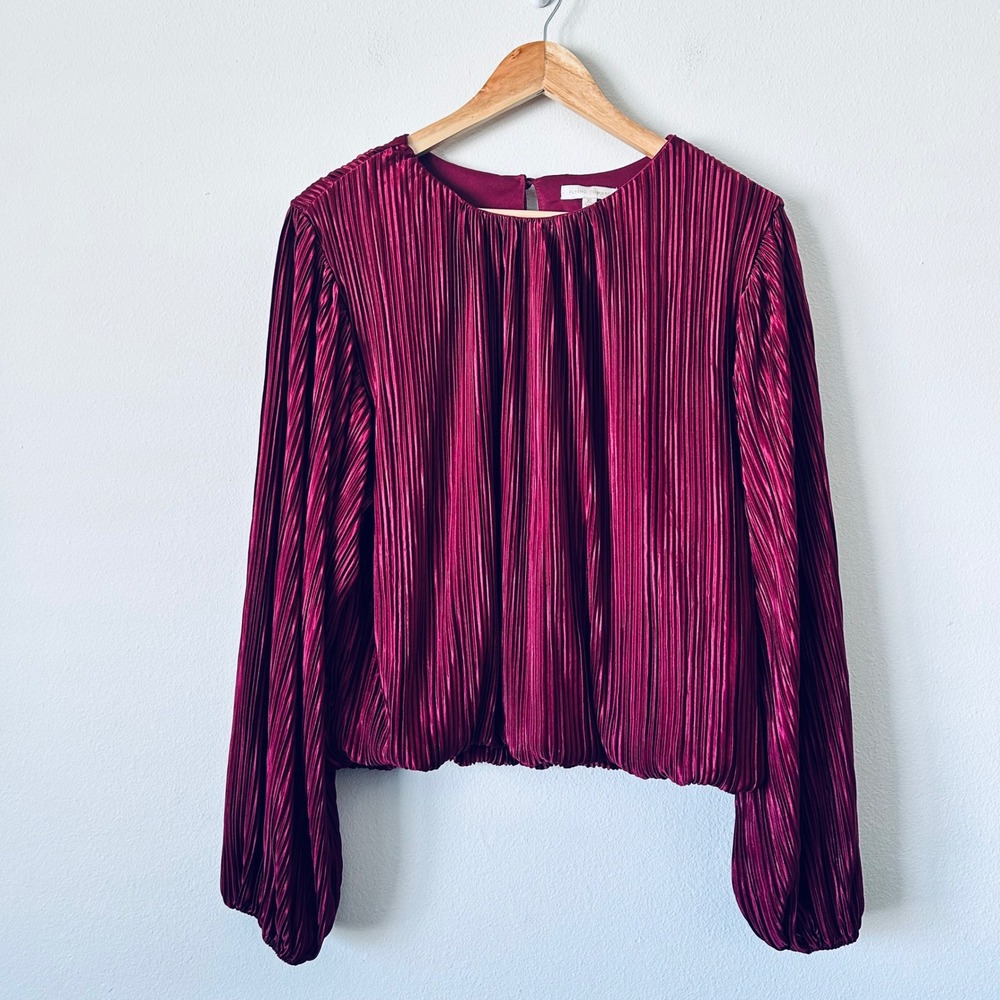 Flying Tomato Women XL Burgundy Plisse Pleated Bubble Hem Blouse Berry